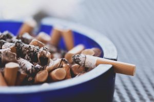 Luftreiniger entfernen Zigarettengestank